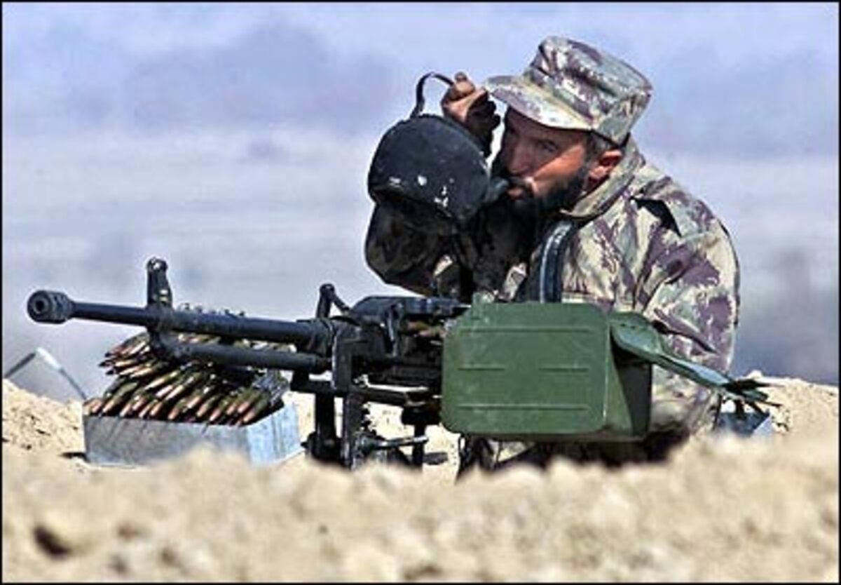 Das von jahrzehntelangem Krieg gebeutelte Land galt bereits vor den Terroranschlägen vom 11. September auf das World Trade Center in New York als Ausbildungsstätte für Top-Terroristen. 2001 startete die USA ihren "Krieg gegen den Terror" - und ihr erster Weg führte die Truppen direkt nach Kabul. Seit der Zerschlagung des fundamentalistischen Taliban-Regimes wird an der "Demokratisierung" des Landes gearbeitet. Es darf bezweifelt werden, dass es jemals gelingen wird.