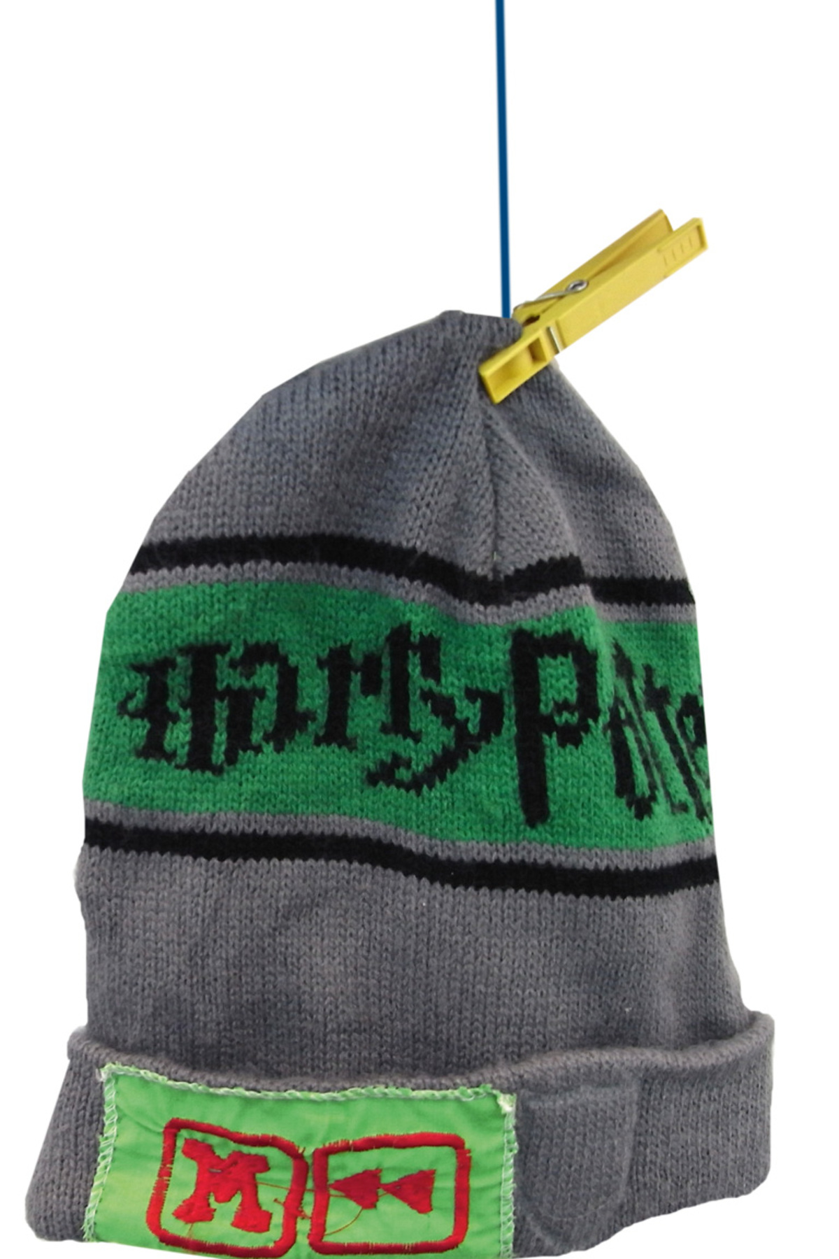 Für das Projekt wurden Altkleider in Tansania gekauft, mit einem Logo „aufgewertet“ und nach Europa retourniert.