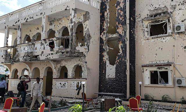 Das Hotel nach dem Angriff der Extremisten.