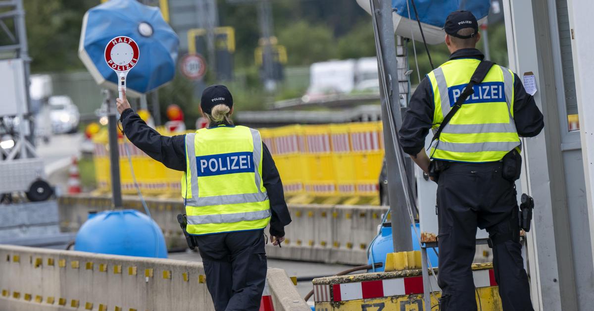 Special police criticize German border controls