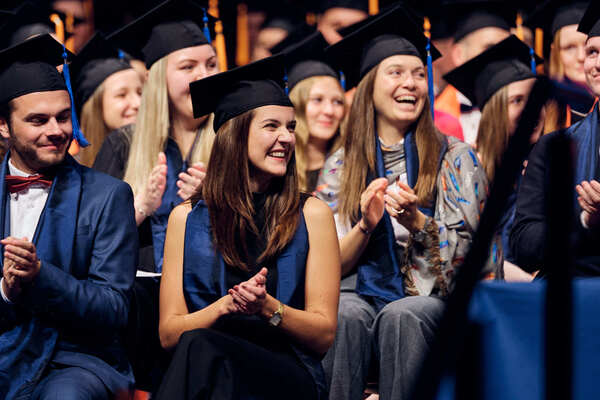 Unternehmerisches Wirken und die Ambition, aktiv zu gestalten: MCI-Alumni sind am Arbeitsmarkt besonders gefragt.