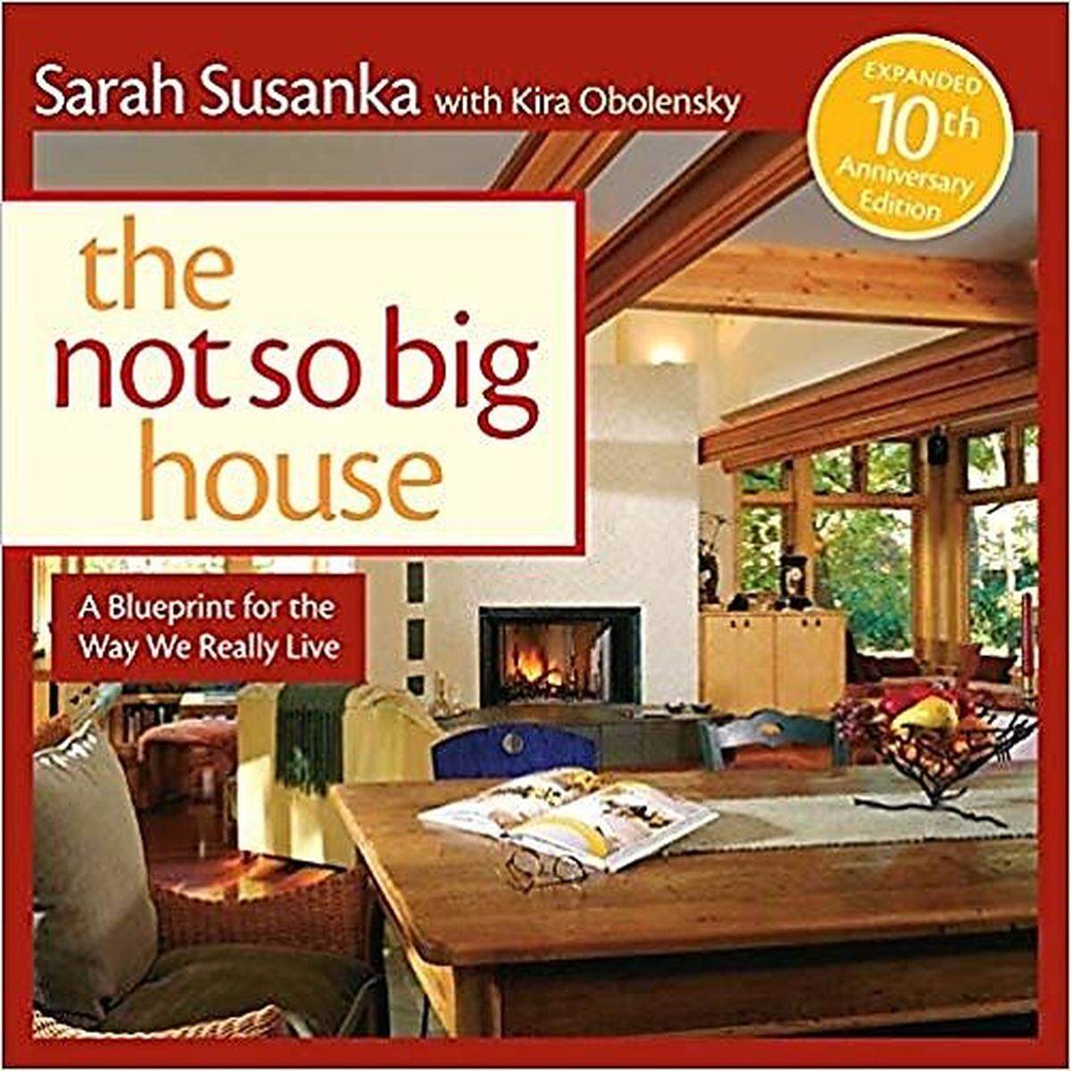Lifestyle. Als Begründerin des Tiny House Movements gilt die englische Architektin Sarah Susanka. In ihrem Buch "The Not So Big House" thematisierte sie 1997 erstmals smarte kleine Häuser als neues Statussymbol. Dazu gehört auch die Idee, mit weniger Habseligkeiten auszukommen und flexibel zu sein. Eine Kombination mit Self-Storage ist nicht ganz stilecht, erleichtert aber beides.