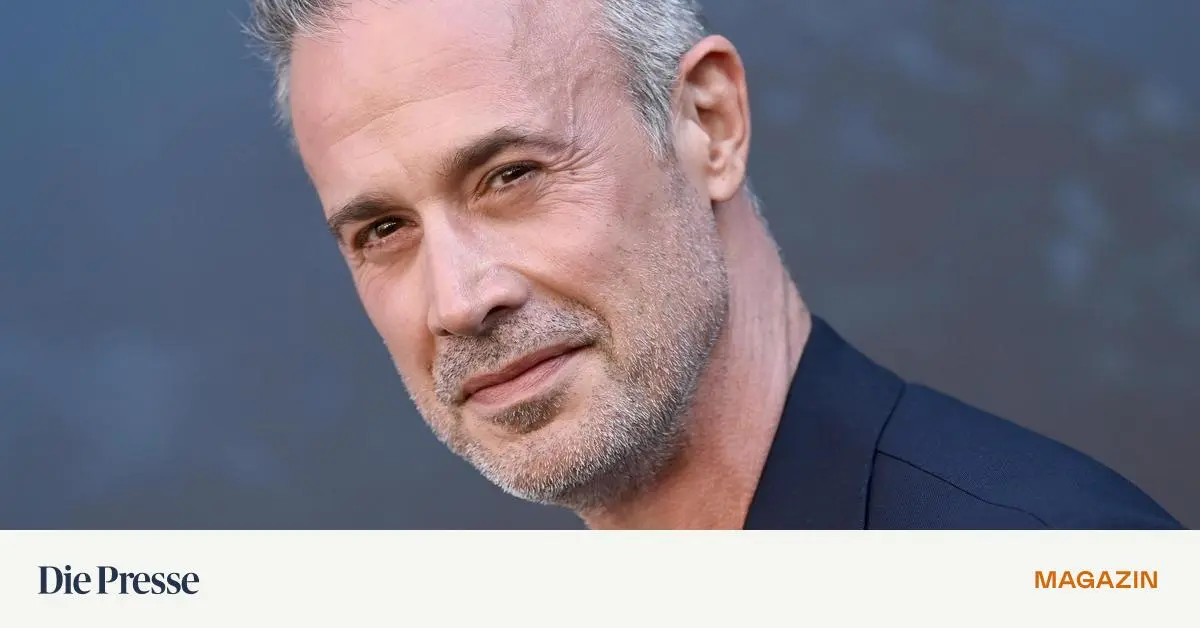 Schauspieler-Freddie-Prinze-Jr-Das-Einzige-wonach-ich-mich-zur-cksehne-ist-der-Discman-premium-