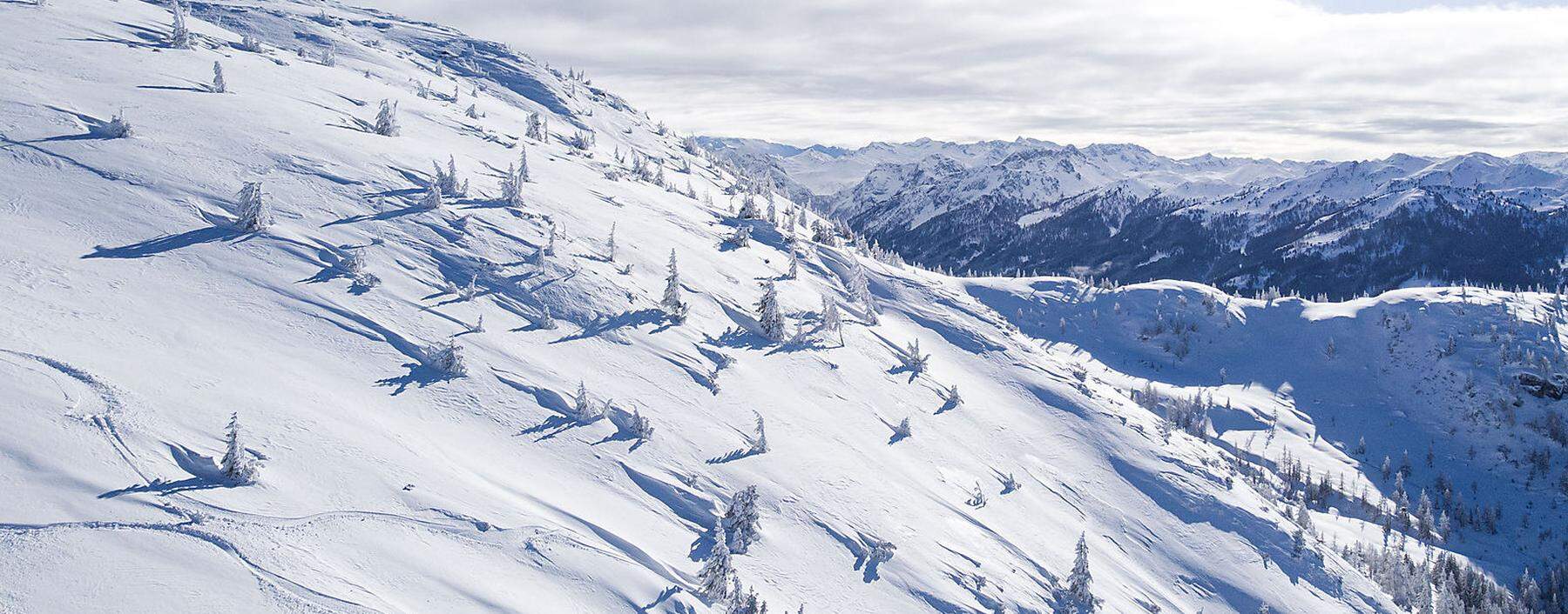 Der Schnee kann kommen, die Ski warten schon. Hier der Snow Space im Salzburgerland.