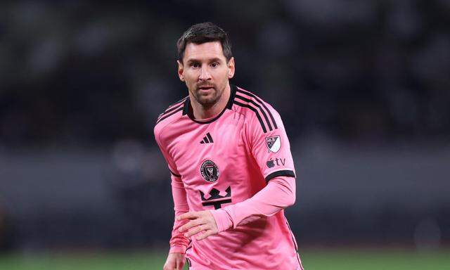 Dass Lionel Messi bei einem Testspiel in Hongkong nicht spielte, kommt den Veranstaltern teuer zu stehen.