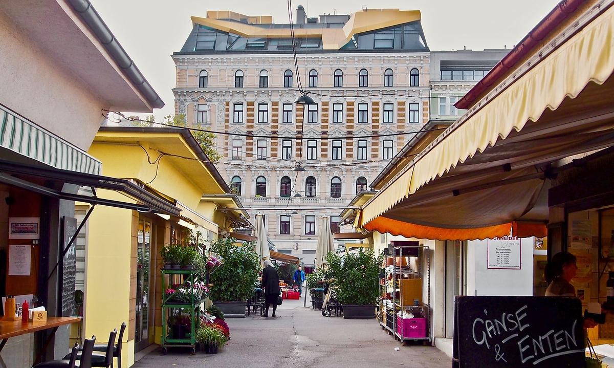 Karmelitermakrt: Hier stand bis 1888 das Wiener Zuchthaus, die Leopoldgasse hieß Zuchthausgasse.