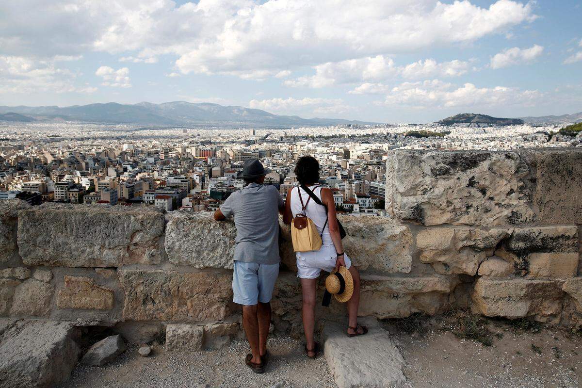 Viel Geschichte und die Kombination aus Badeurlaub und Städtereise machen Athen zu einem der Top 10 Urlaubsziele für Entspannungsuchende.