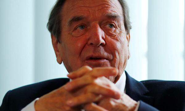 Gerhard Schröder muss den Verlust seiner Privilegien hinnehmen.