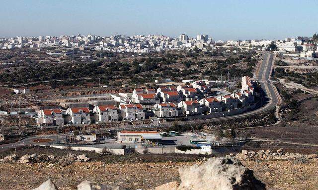 Die israelische Siedlung Kiryat Arba am Rande der palästinensischen Stadt Hebron im Westjordanland.