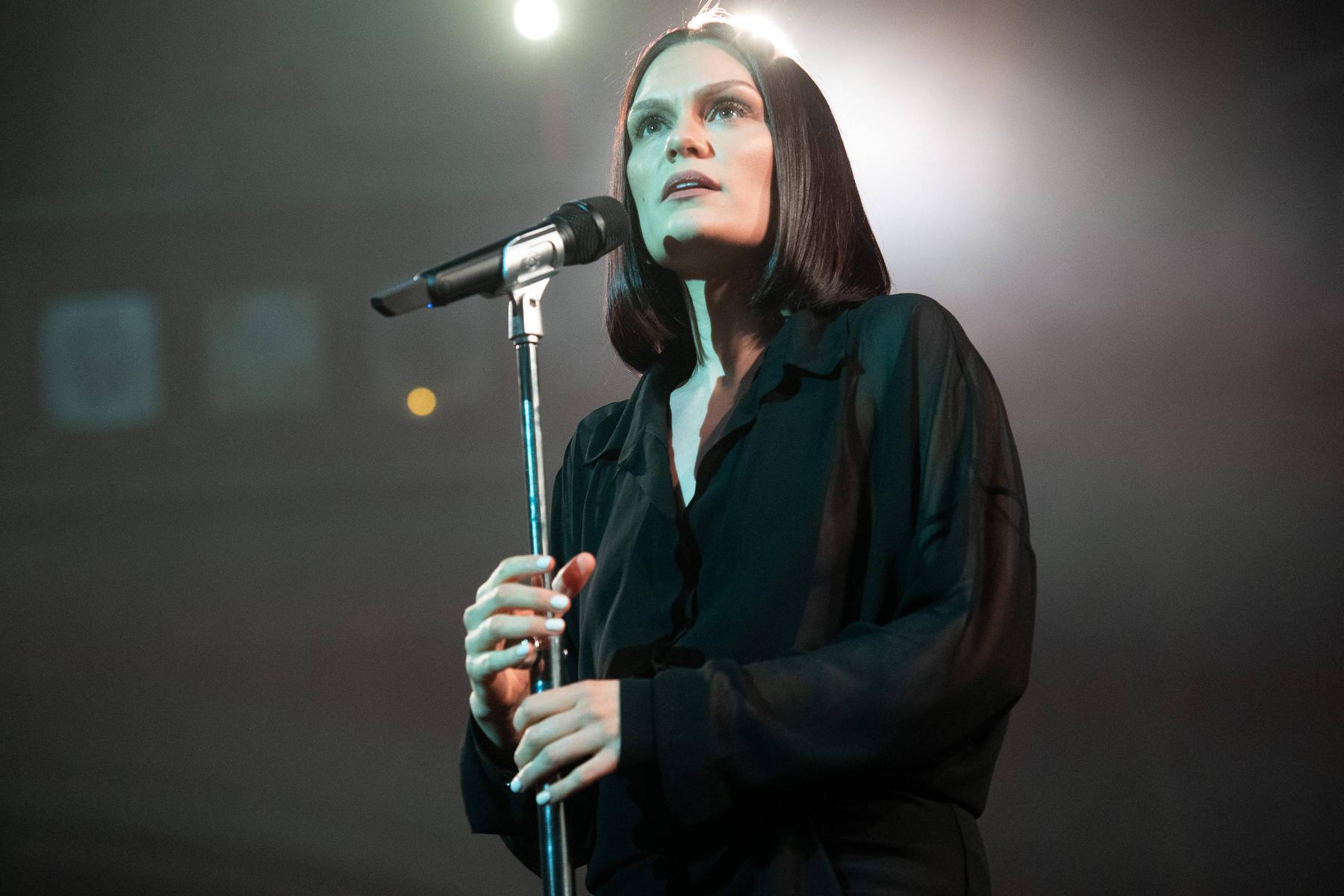 Weitere Krebs-OP notwendig: Sängerin Jessie J muss Tour verschieben