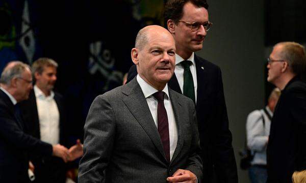 Bundeskanzler Olaf Scholz nach dem Treffen mit den Ministerpräsidenten der deutschen Bundesländer.