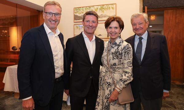 Alumero-CEO Manfred Rosenstatter, Quehenberger Logistics-CEO Christian Fürstaller, Landtagspräsidentin Brigitta Pallauf und Bankhaus Spängler-Aufsichtsratpräsident Heinrich Spängler. (v.l.)