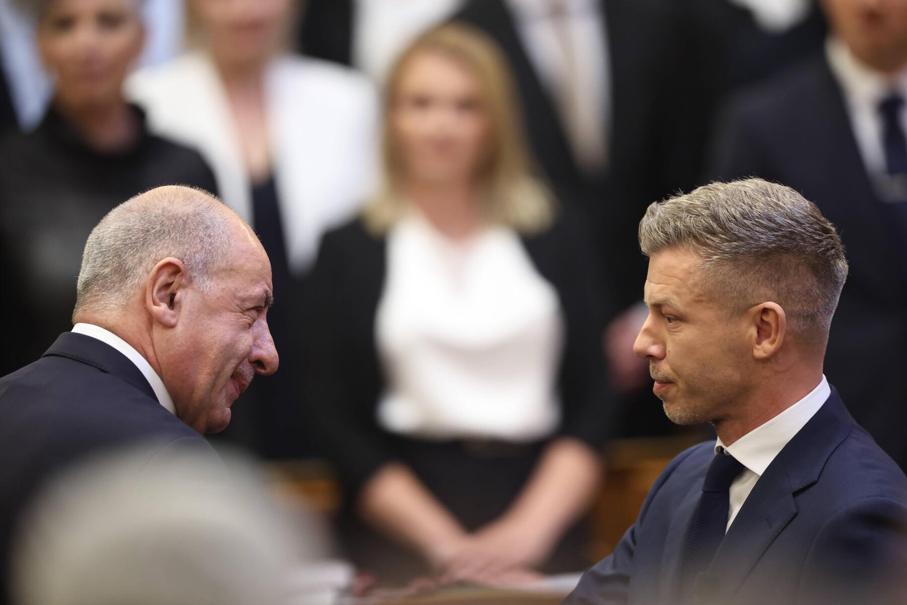 Péter Magyar will die ungarische Verfassung ändern, um Präsident Sulyok aus Amt zu entfernen