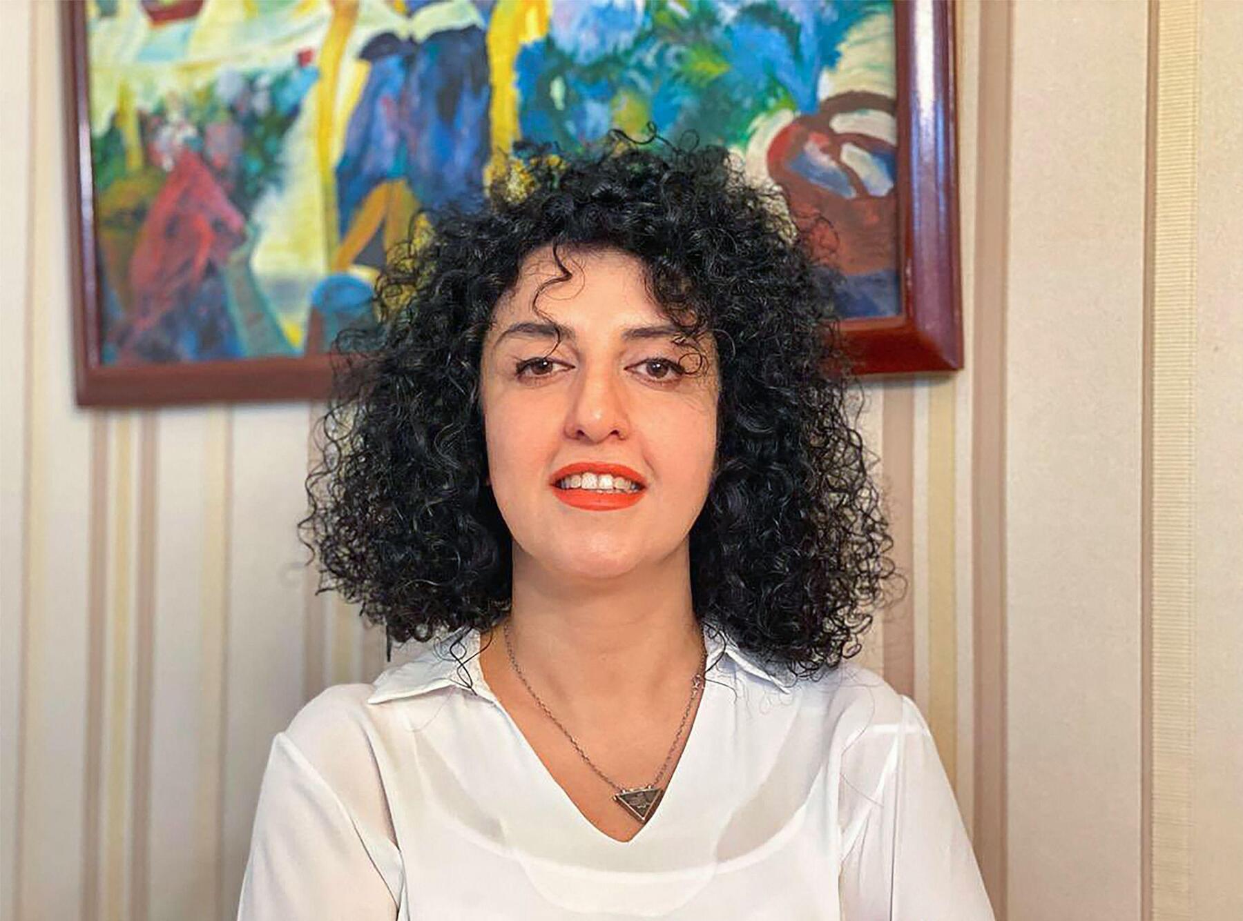 „Ernste Herzprobleme“: Inhaftierte iranische Nobelpreisträgerin Mohammadi im Krankenhaus