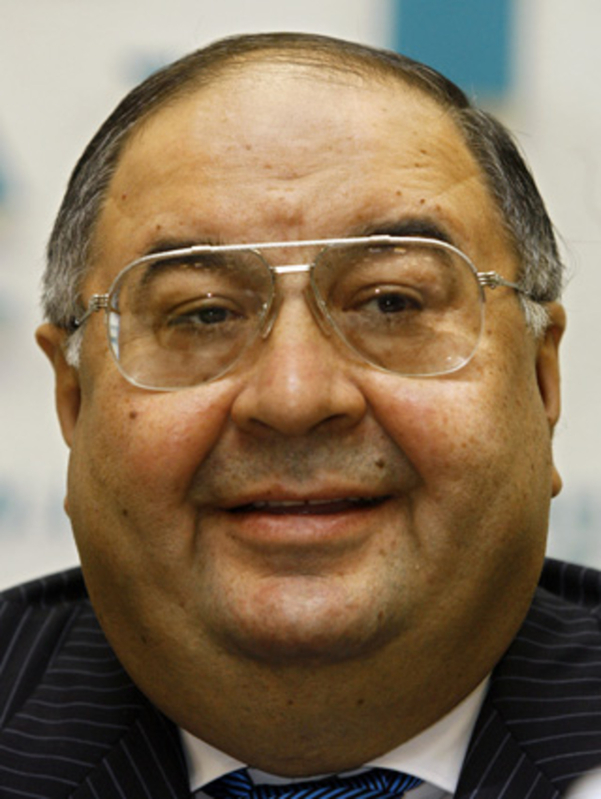 Der nächste neue "Metaller" in den Top 10 ist Alischer Usmanov, der mit "Metalloinvest" rund 12,4 Milliarden Dollar schwer ist.