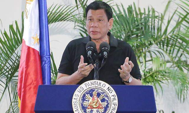 Der philippinische Präsident verfolgt eine brutale Politik gegen Drogensüchtige.
