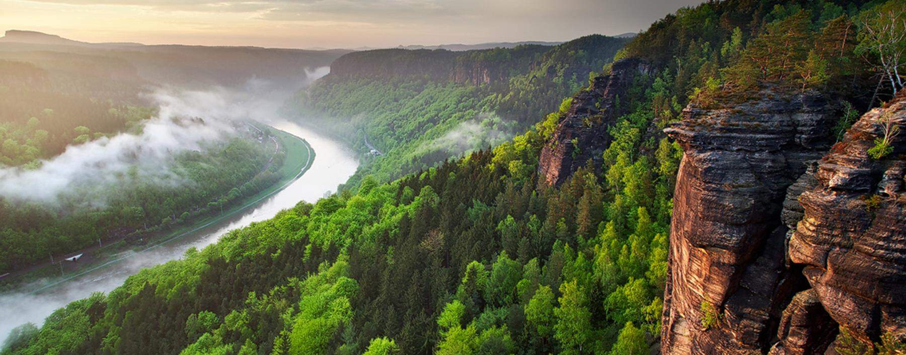 Ein riesiger Nationalpark auf deutschem und tschechischem Boden ist das Elbsandsteingebirge heute.