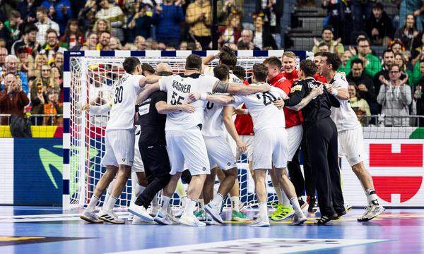 Österreichs Handballer feiern ihren EM-Triumph in Köln.