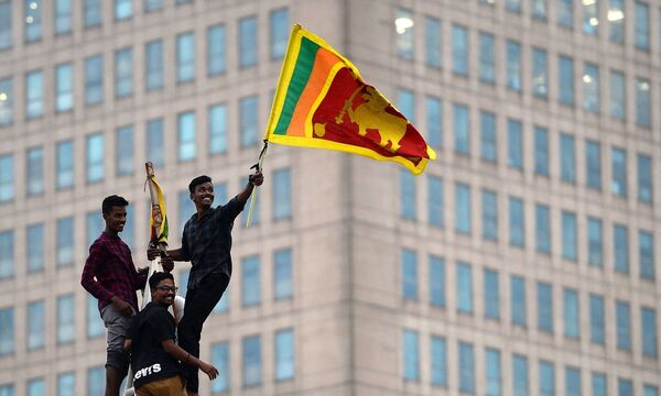 Demonstranten vor dem Präsidentenpalast in Sri Lanka.