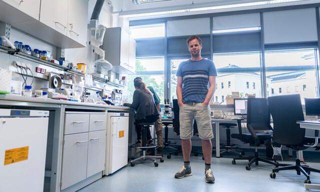 Baut die Laborinstrumente, mit denen er und seine Kollegen arbeiten, gern selbst: der Neurowissenschaftler Maximilian Jösch. 