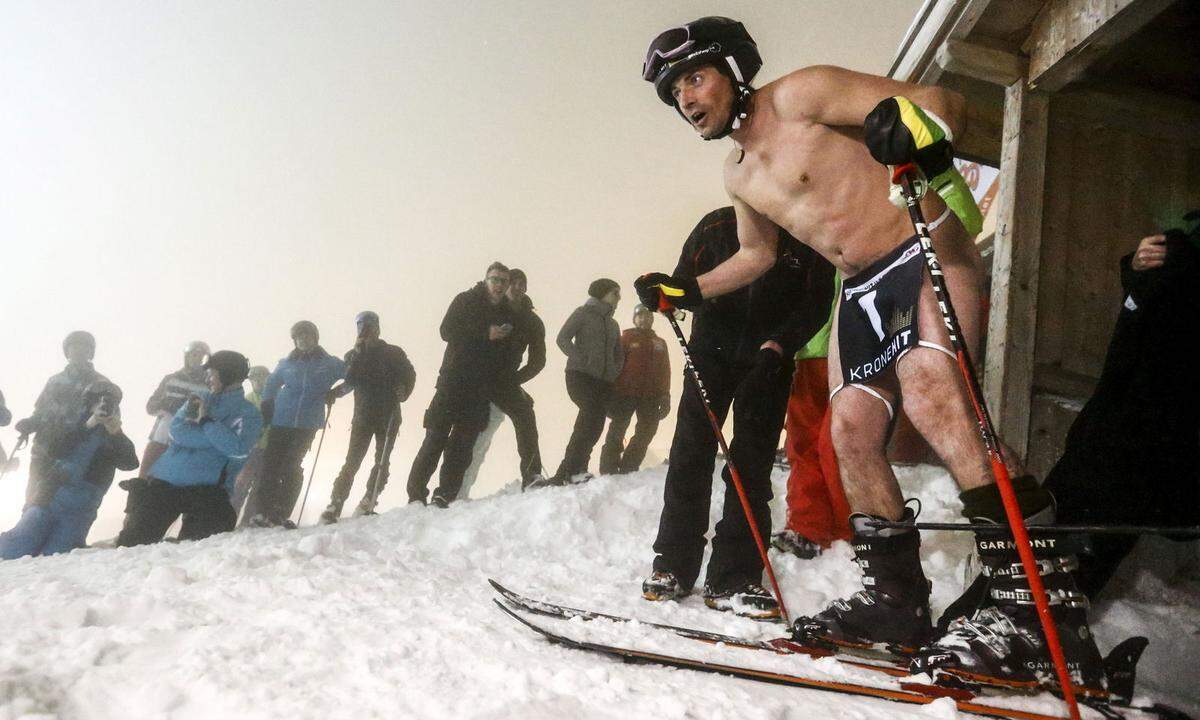 "Naked Slalom Skirace" in Steinach am Brenner