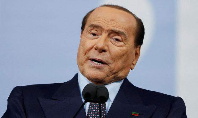 Berlusconi hatte zuletzt immer wieder gesundheitliche Probleme.
