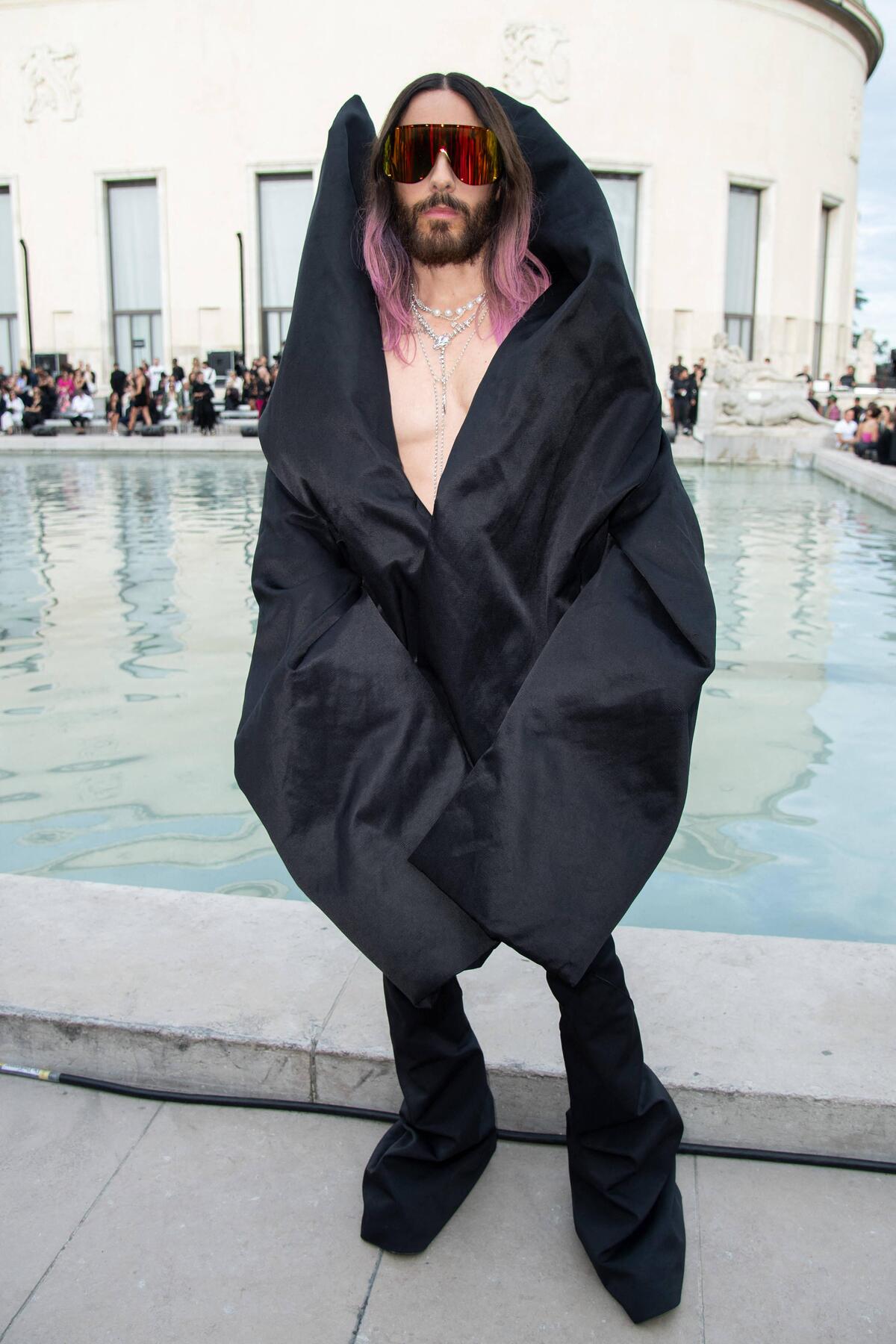 PFW Rick Owens Front Row Jared Leto attending the Rick Owens Womenswear Spring/Summer 2024 show as part of Paris Fashion Week in Paris, France on September 28, 2023. Photo by Aurore Marechal/ABACAPRESS.COM Paris France PUBLICATIONxNOTxINxFRAxESPxUKxUSAxBELxPOL Copyright: xMarechalxAurore/ABACAx 869616_062 MarechalxAurore/ABACAx 869616_062