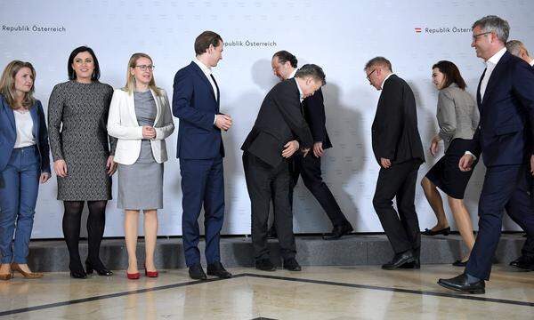 Am 7. Jänner 2020 wurde die Regierung Kurz II angelobt. Außer Susanne Raab ist aus dem engsten Kreis rund um Sebastian Kurz niemand mehr an der ÖVP-Spitze.