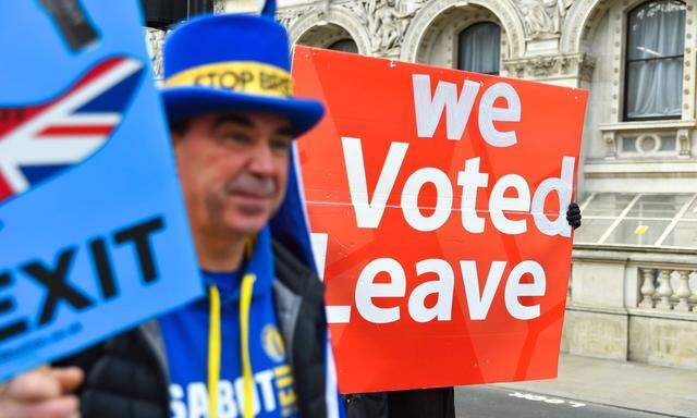 January 2 2019 London England United Kingdom Anti Brexit and Pro Brexit demonstrators gather