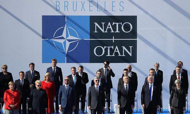 Die Nato-Staaten-Führer bei der Eröffnung des neuen Hauptquartiers in Brüssel. Österreichs Kontakt zur Nato wird künftig lockerer.