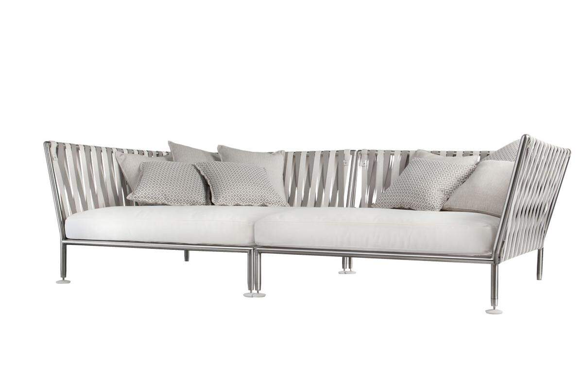 Das beliebte Sofa Nest gibt es jetzt auch mit schmalen Riemen für Rücken- und Seitenlehnen. Design von Stefana Gallizioli, www.coroitalia.it