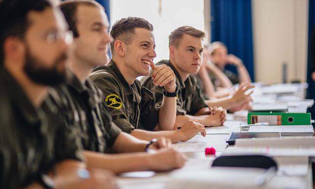 Seit mehr als 20 Jahren bildet der Fachhochschul-Studiengang den wesentlichen Teil der Offiziersausbildung an der Theresianischen Militärakademie.