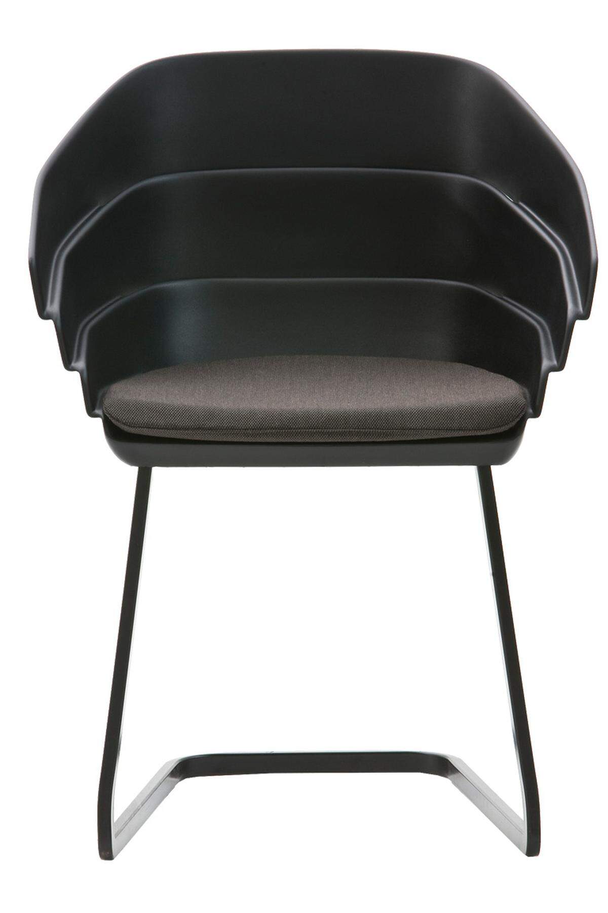 „Rift Chair“ von Moroso, mit einer Sitzschale wie übereinandergeschobene tektonische Platten. www.moroso.com