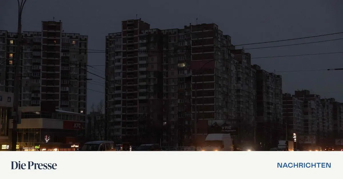 Tausende-Menschen-in-Kiew-nach-neuen-Angriffen-ohne-Heizung