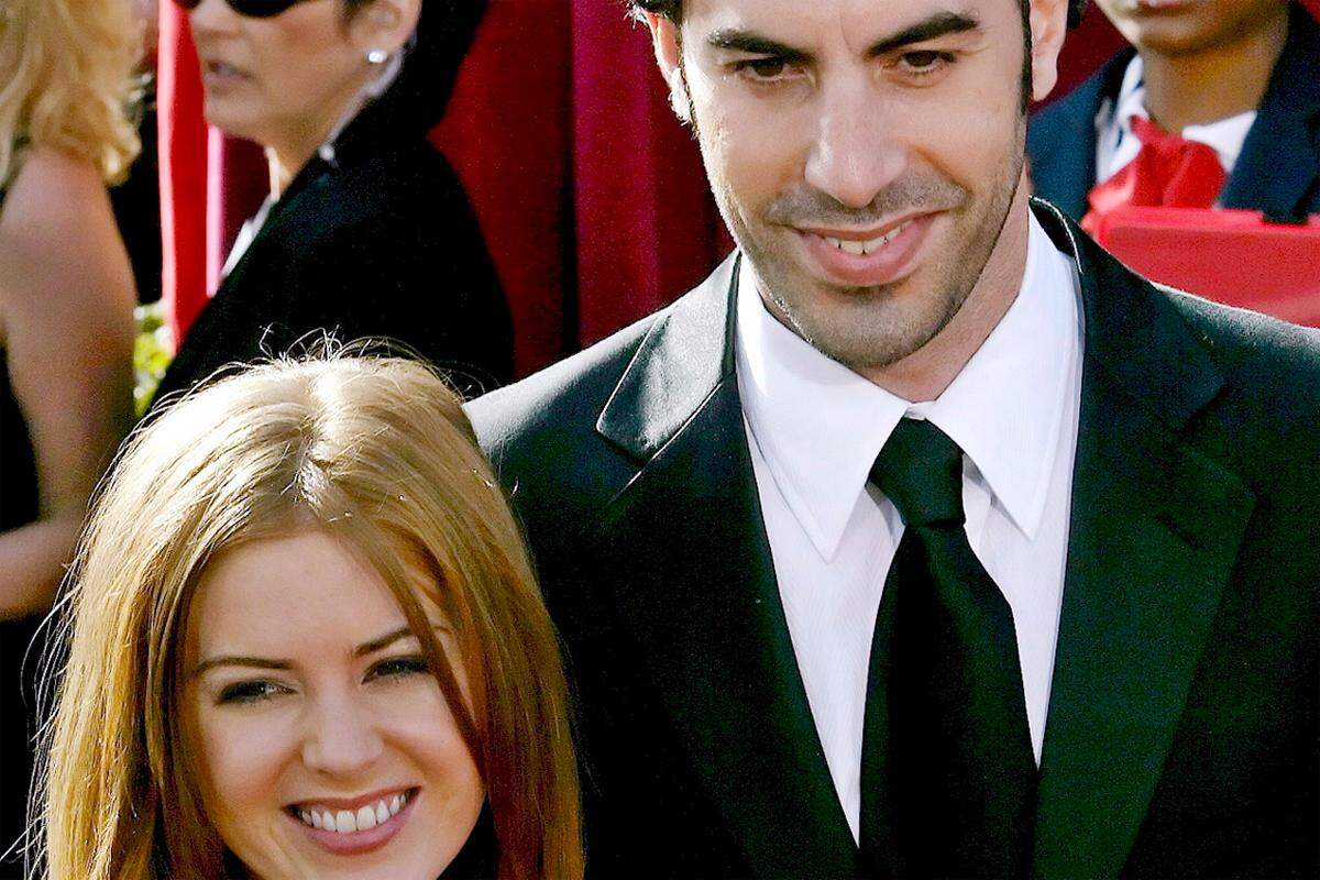 Komiker Sacha Baron Cohen und die Schauspielerin Isla Fisher trauten sich im Beisein von nur sechs Gästen im März in Paris.