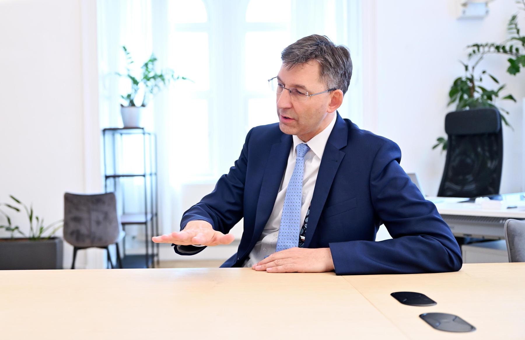 ÖVP kritisiert Wiener Gebührenlawine: „Das ist ein direkter Angriff auf Menschen, die arbeiten gehen.“