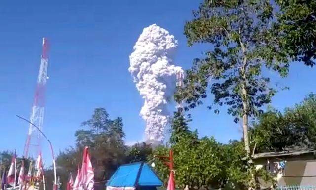 Ausbruch des Vulkans Merapi 