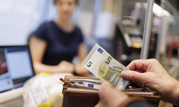 Barzahlungen sollen in der EU künftig nur noch in kleinen bis vierstelligen Beträgen möglich sein.