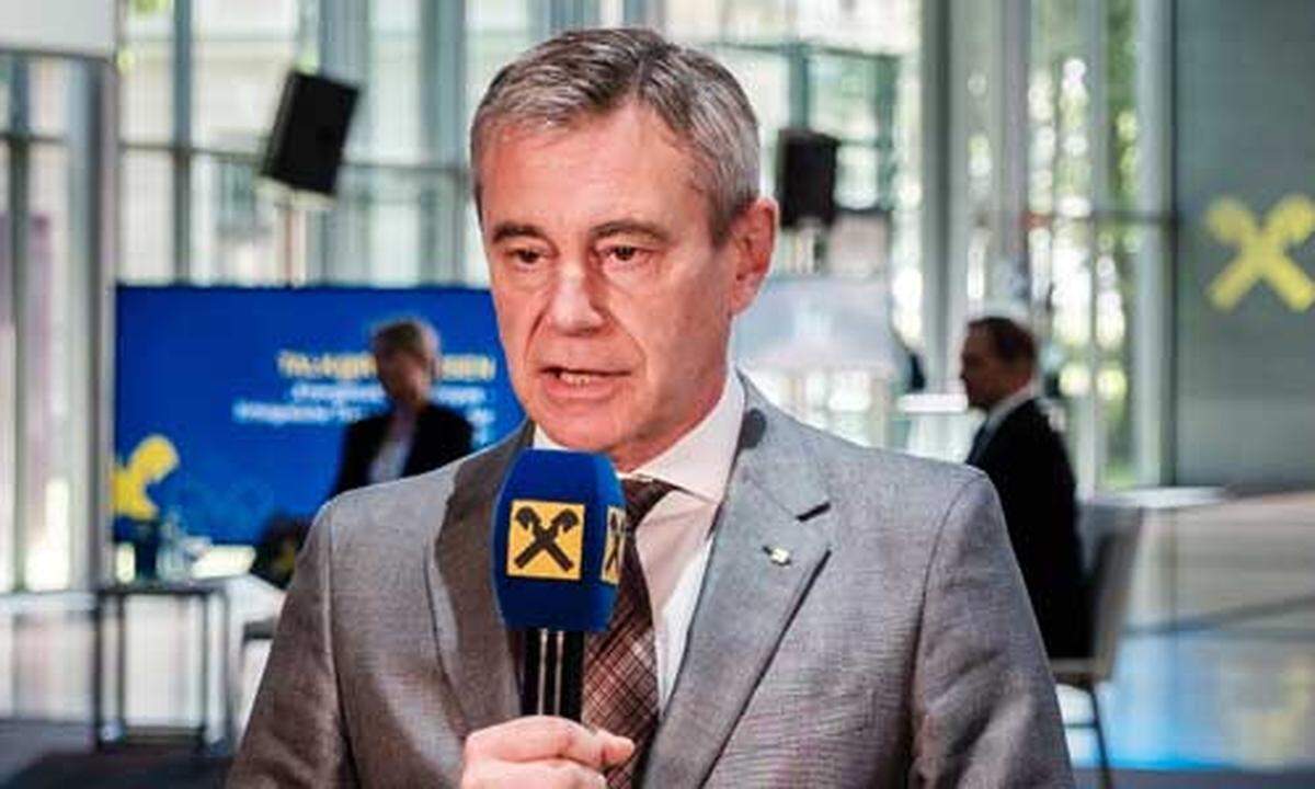 Heinrich Schaller, Generaldirektor der Raiffeisenlandesbank OÖ, begrüßte die Runde.