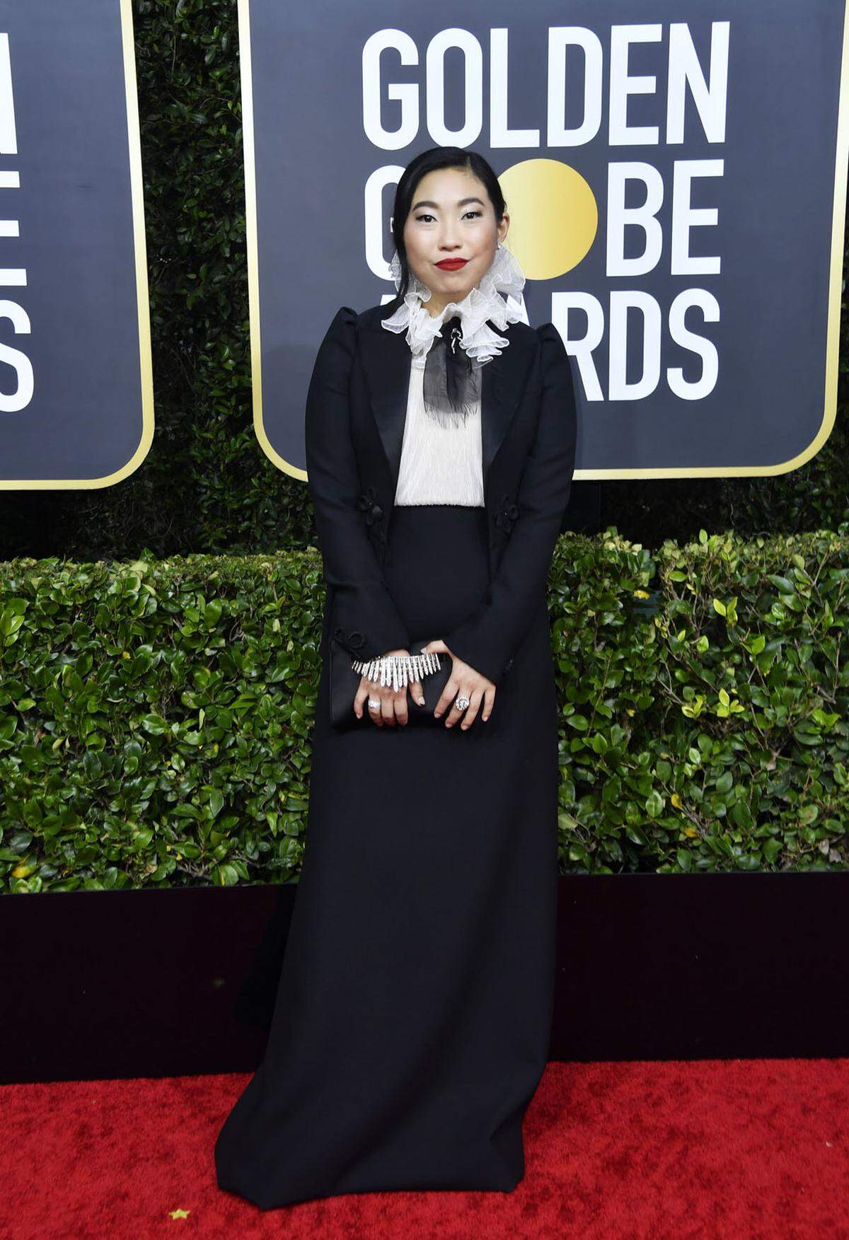 Als erste Asiatin gewann Awkwafina einen Golden Globe als beste Hauptdarstellerin in einer Komödie für "The Farewell". Sie trug ein Outfit von Christian Dior Haute Couture.  