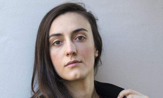 Giulia Caminito wird mit Elena Ferrante verglichen, ist aber in Sprache und Inhalt radikaler.