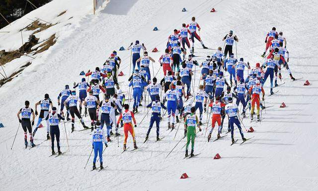 NORDISCHE SKI WM 2019 IN SEEFELD: SKATING 50 KM MASSENSTART / HERREN: START