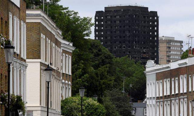 Brandruine mitten in London. Der Schock nach dem verheerenden Unglück im Grenfell Tower sitzt tief.