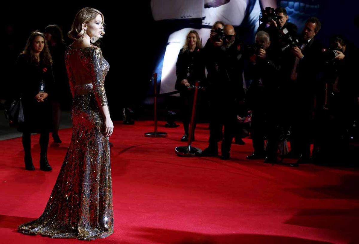 Ihre französische Kollegin Seydoux scherzte, sie sei nicht sicher, ob sie ein Bond Girl sei - "ich bin nur ein blond girl".