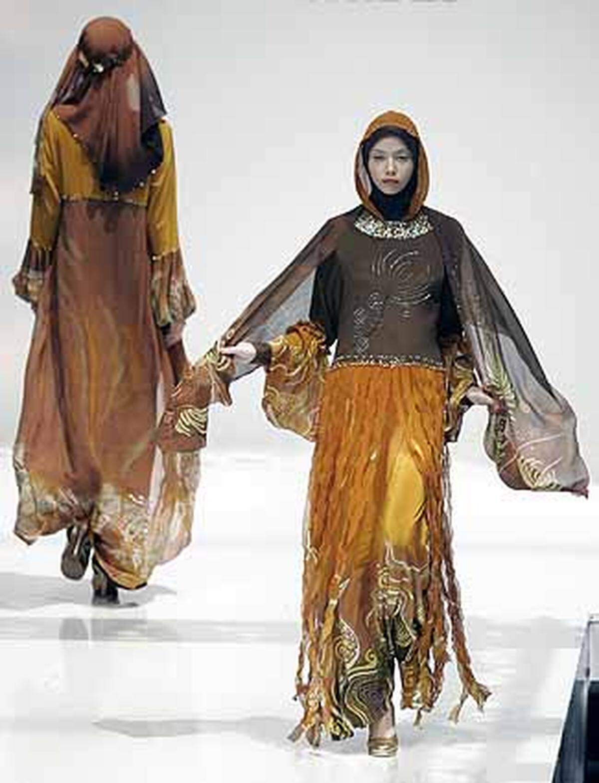 Malaysia International Fashion Week, Designer: Khadani