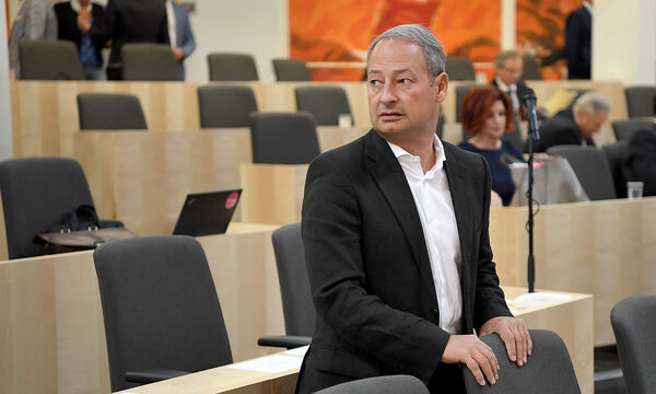 NATIONALRAT: SCHIEDER