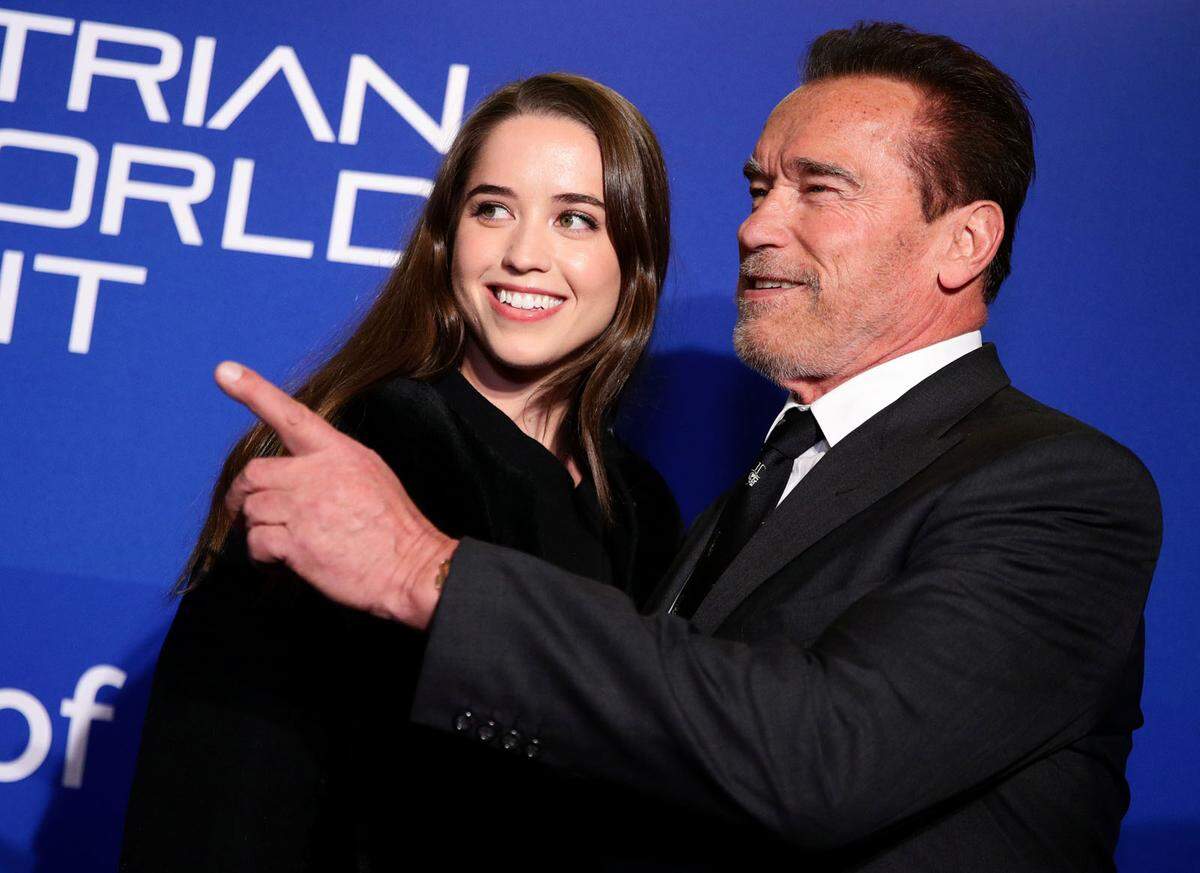 Schon im Vorfeld bat Arnold Schwarzenegger, im Foto mit Tochter Christina, zum Charity-Dinner samt Auktion für den Klimaschutz, konkret für die "Schwarzenegger Climate Initiative".    