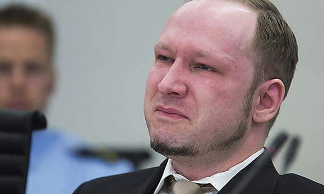 Breivik: Tränen bei eigenem Videoclip