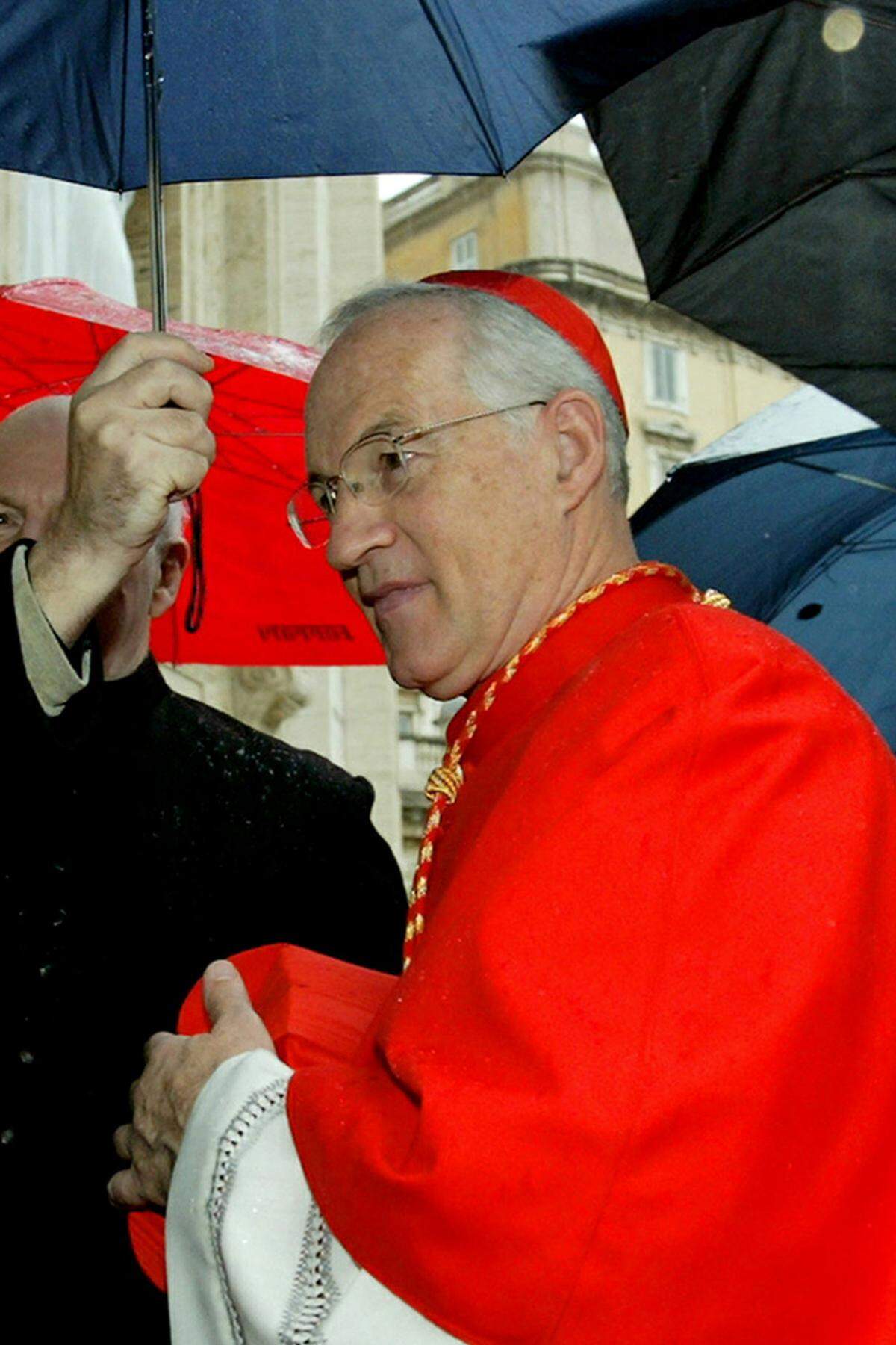 Weiters werden dem Kanadier Marc Oullett (69), Leiter der Bischofskongregation, gute Chancen auf das Amt des Pontifex ausgerechnet.