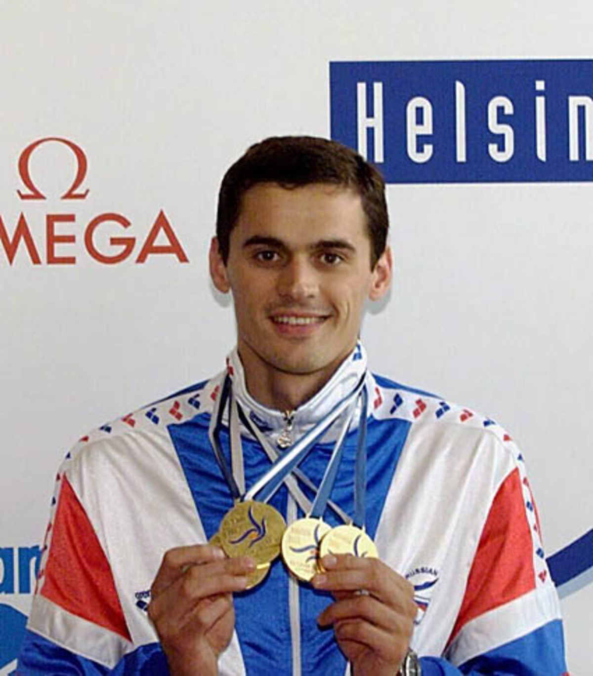 1996 erholte sich der vierfache Olympiasieger, zweifache Welt- und zwölffache Europameister im Schwimmen in Moskau von den Spielen in Atlanta, als er von einem Straßenverkäufer niedergestochen und schwer verletzt wurde. Dennoch feierte der Russe ein strahlendes Comeback und holte noch vier WM- und zehn EM-Titel.